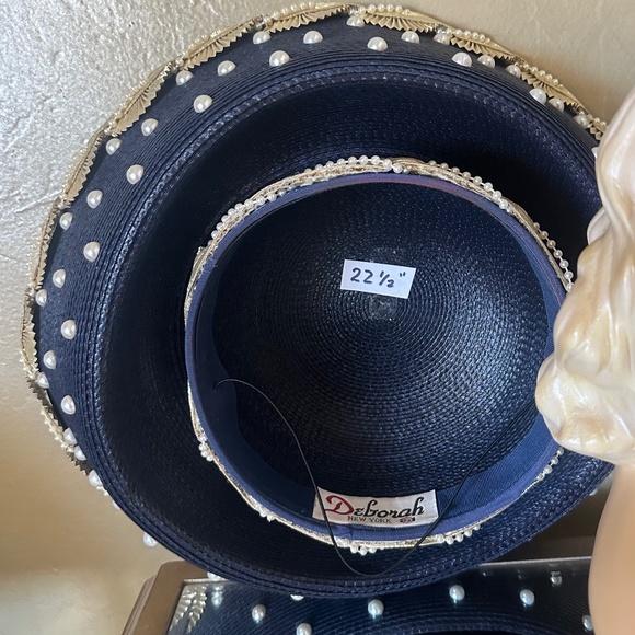 REGAL 1970s\' NAVY STRAW WIDE BRIM HAT WITH INTRICATE GOLD EDGING  & PEARLS main image 4